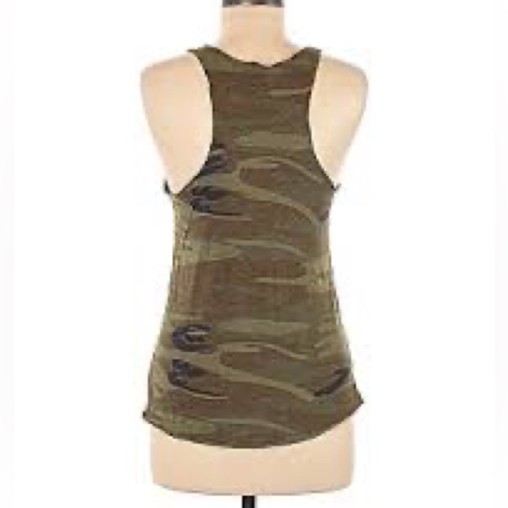 NWOT Nebraska Cornhuskers Huskers Camo Bedazzled Glitter Embellished Tank medium - Picture 16 of 16